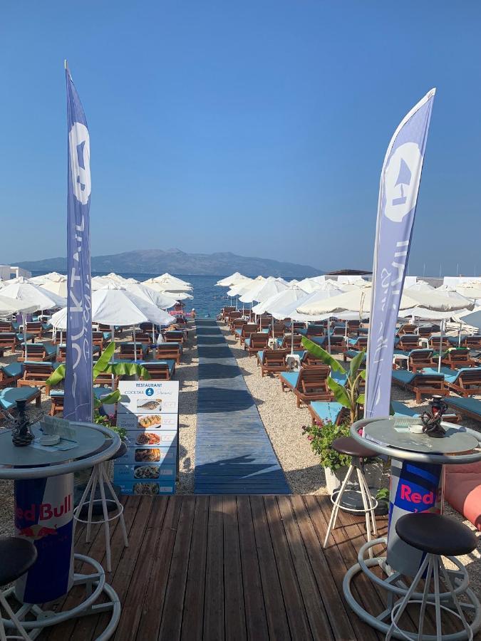 Cocktail & Dreams - Beach Hotel ซารานเดอ ภายนอก รูปภาพ